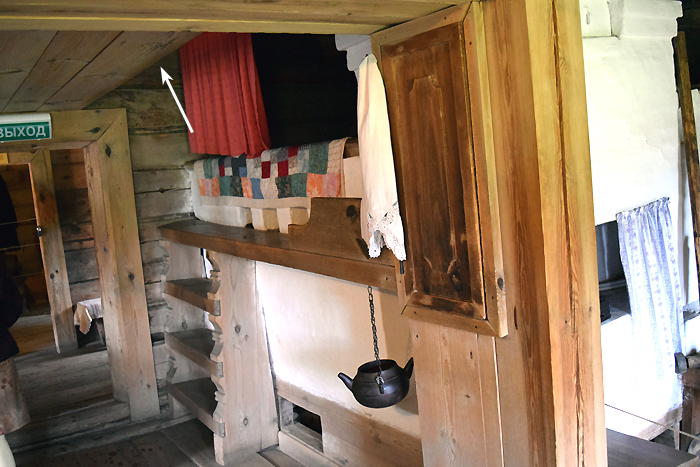 Peasant Hut 6 Oven Sleeping Quarters Complex